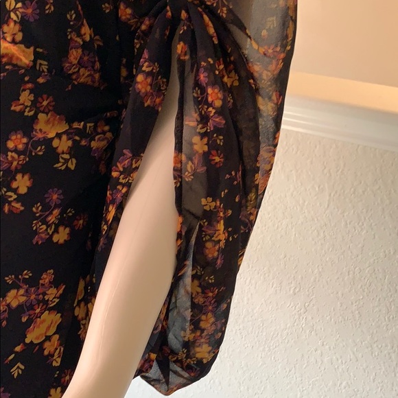 Dress - Picture 6 of 12